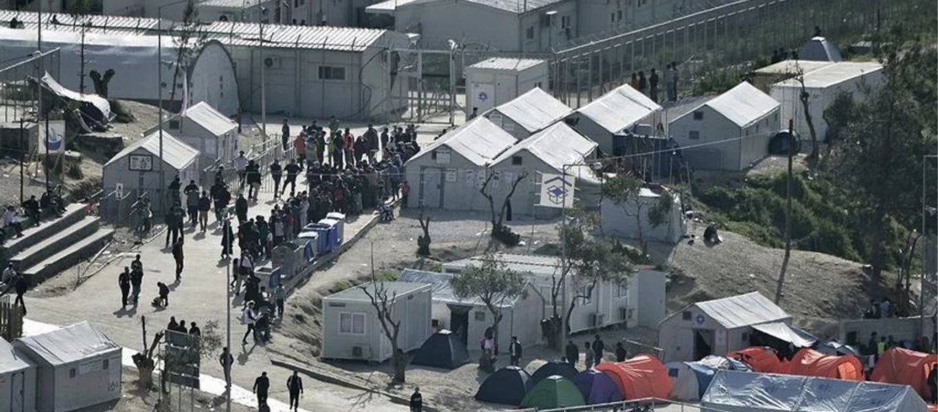 Λέσβος: Πυρκαγιά στο hotspot του Καρά Τεπέ - Νεκρός ένας αλλοδαπός